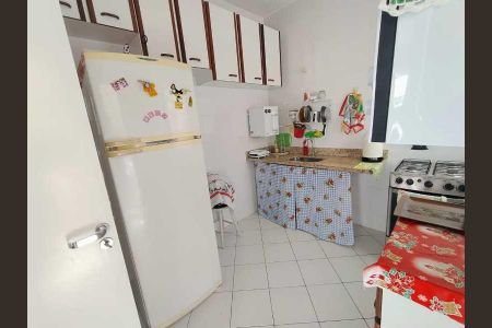 Casa de condomínio à venda com 71m², 2 quartos e 1 vaga
