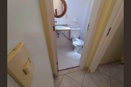 Casa de condomínio à venda com 71m², 2 quartos e 1 vaga