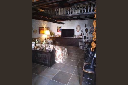 Casa à venda com 260m², 4 quartos e 2 vagas