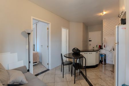 Apartamento à venda com 30m², 1 quarto e 1 vagaSala