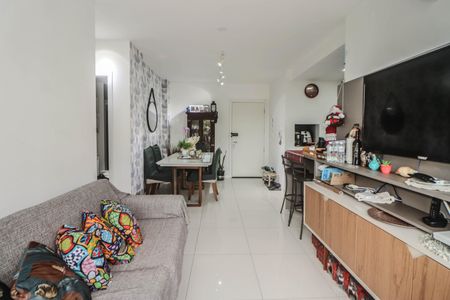 Apartamento à venda com 65m², 2 quartos e 1 vaga Apartamento à venda com 65m², 2 quartos e 1 vagaSala