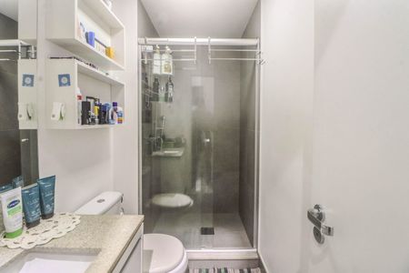 Apartamento à venda com 65m², 2 quartos e 1 vaga Apartamento à venda com 65m², 2 quartos e 1 vagaBanheiro da Suíte