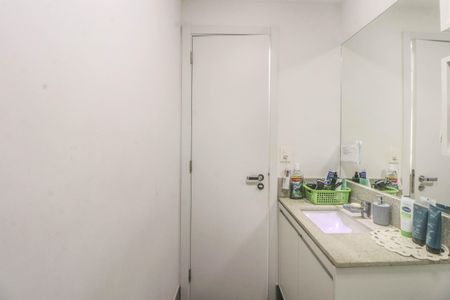 Apartamento à venda com 65m², 2 quartos e 1 vaga Apartamento à venda com 65m², 2 quartos e 1 vagaBanheiro da Suíte
