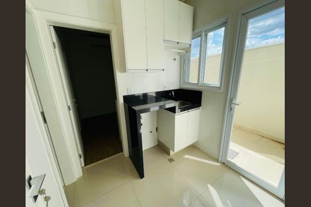 Casa de condomínio à venda com 355m², 5 quartos e 4 vagas Casa de condomínio à venda com 355m², 5 quartos e 4 vagasFoto 01