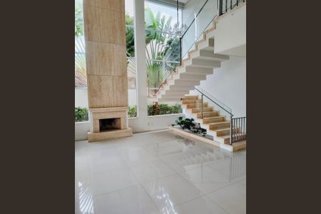 Casa de condomínio à venda com 355m², 5 quartos e 4 vagas Casa de condomínio à venda com 355m², 5 quartos e 4 vagasFoto 72