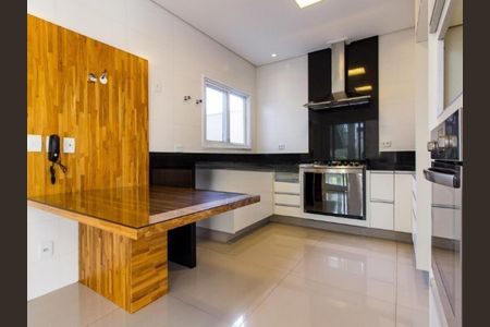 Casa de condomínio à venda com 355m², 5 quartos e 4 vagas Casa de condomínio à venda com 355m², 5 quartos e 4 vagasFoto 71