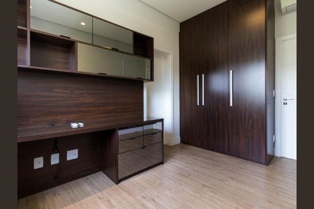 Casa de condomínio à venda com 355m², 5 quartos e 4 vagas Casa de condomínio à venda com 355m², 5 quartos e 4 vagasFoto 61