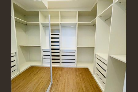 Casa de condomínio à venda com 355m², 5 quartos e 4 vagas Casa de condomínio à venda com 355m², 5 quartos e 4 vagasFoto 25