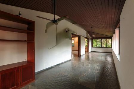 Casa à venda com 4 quartos, 560m² em Nova Sousas (Sousas), Campinas