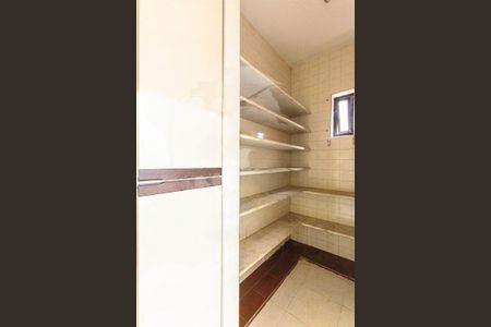 Casa à venda com 560m², 4 quartos e 10 vagas