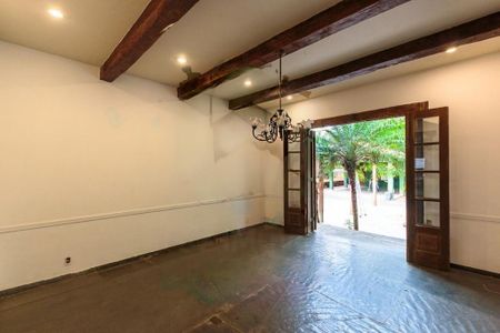 Casa à venda com 560m², 4 quartos e 10 vagas