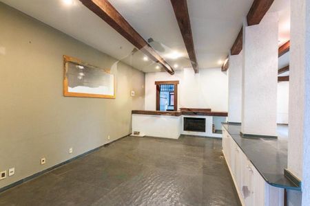 Casa à venda com 4 quartos, 560m² em Nova Sousas (Sousas), Campinas