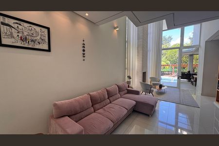 Casa à venda com 317m², 3 quartos e 4 vagas Casa à venda com 317m², 3 quartos e 4 vagasSala