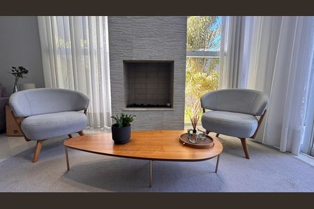 Casa à venda com 317m², 3 quartos e 4 vagas Casa à venda com 317m², 3 quartos e 4 vagasSala