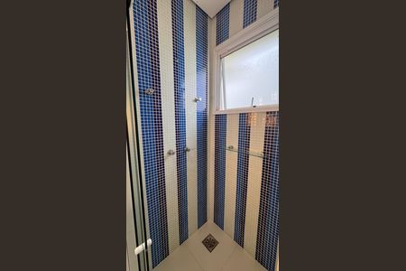 Casa à venda com 317m², 3 quartos e 4 vagas Casa à venda com 317m², 3 quartos e 4 vagasBanheiro da Suíte 1