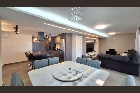 Apartamento à venda com 133m², 3 quartos e 2 vagasSala