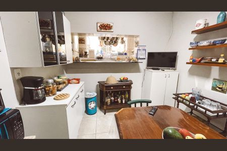 Casa à venda com 360m², 3 quartos e 2 vagasCozinha