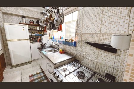 Casa à venda com 360m², 3 quartos e 2 vagasCozinha