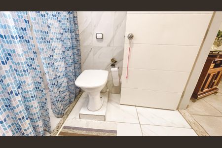 Casa à venda com 360m², 3 quartos e 2 vagasBanheiro 1