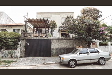Casa à venda com 360m², 3 quartos e 2 vagasFachada