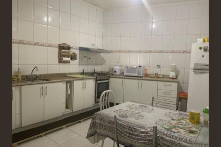 Casa à venda com 188m², 2 quartos e 4 vagasFoto 03