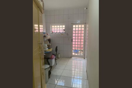 Casa à venda com 188m², 2 quartos e 4 vagasFoto 04