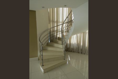 Casa de condomínio para alugar com 315m², 4 quartos e 4 vagasFoto 15