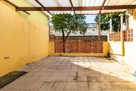 Casa para alugar com 210m², 3 quartos e 2 vagasQuintal da Frente