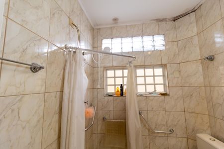 Casa para alugar com 210m², 3 quartos e 2 vagasBanheiro