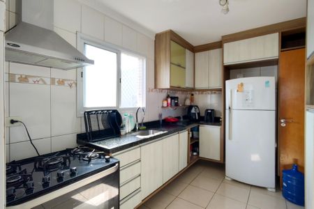 Apartamento para alugar com 92m², 2 quartos e 1 vagaCozinha