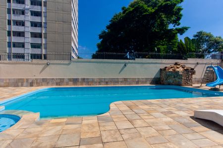 Apartamento à venda com 76m², 3 quartos e 1 vagaÁrea comum - Piscina