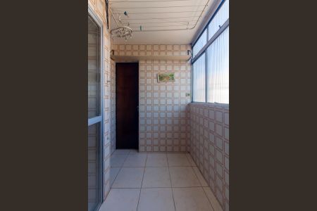 Apartamento à venda com 76m², 3 quartos e 1 vagaÁrea de Serviço