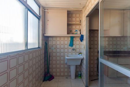 Apartamento à venda com 76m², 3 quartos e 1 vagaÁrea de Serviço