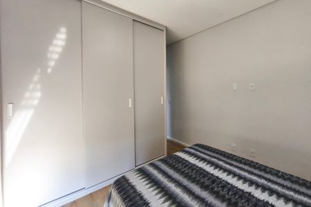 Casa de condomínio à venda com 201m², 4 quartos e 4 vagas Casa de condomínio à venda com 201m², 4 quartos e 4 vagasSuíte 1