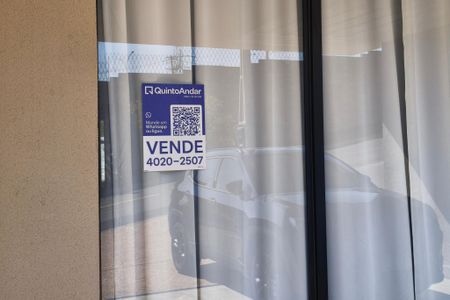 Casa de condomínio à venda com 201m², 4 quartos e 4 vagas Casa de condomínio à venda com 201m², 4 quartos e 4 vagasPlaca