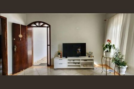 Casa à venda com 197m², 4 quartos e 2 vagas Casa à venda com 197m², 4 quartos e 2 vagasFoto 01