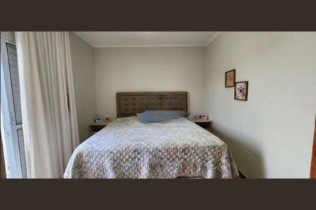 Casa à venda com 197m², 4 quartos e 2 vagas Casa à venda com 197m², 4 quartos e 2 vagasFoto 01