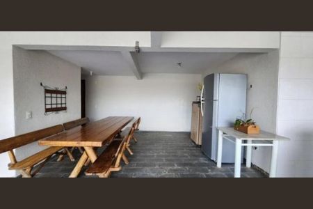 Casa à venda com 197m², 4 quartos e 2 vagas Casa à venda com 197m², 4 quartos e 2 vagasFoto 01