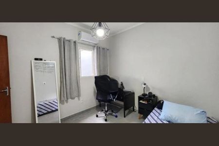 Casa à venda com 197m², 4 quartos e 2 vagas Casa à venda com 197m², 4 quartos e 2 vagasFoto 01