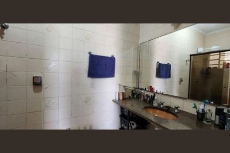 Casa à venda com 197m², 4 quartos e 2 vagas Casa à venda com 197m², 4 quartos e 2 vagasFoto 01