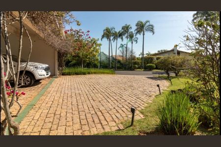 Casa de condomínio à venda com 732m², 4 quartos e 6 vagasFoto 08