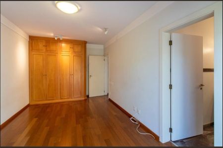 Casa de condomínio à venda com 732m², 4 quartos e 6 vagasFoto 34