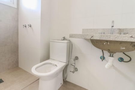 Apartamento à venda com 118m², 3 quartos e 3 vagasBanheiro da Suíte 1