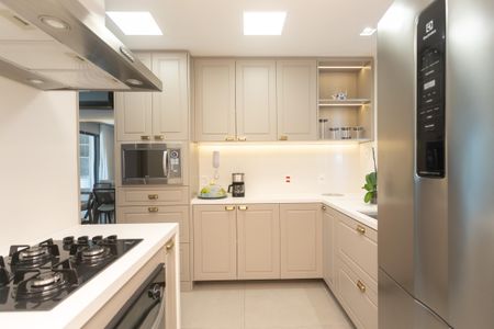 Apartamento à venda com 93m², 2 quartos e 2 vagasCozinha