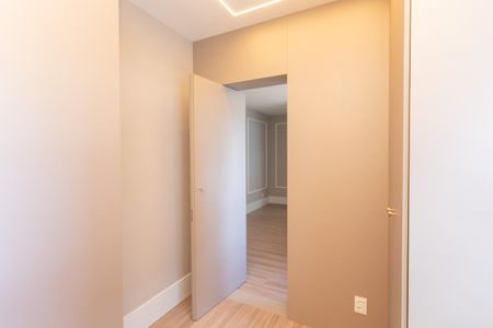 Apartamento à venda com 93m², 2 quartos e 2 vagasCloset Suite