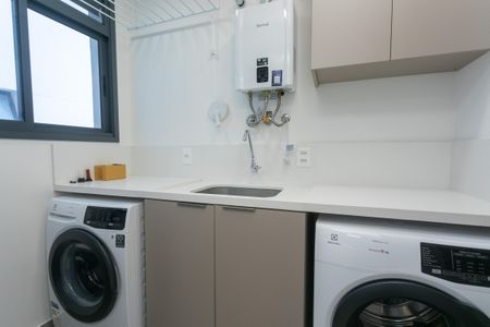 Apartamento à venda com 93m², 2 quartos e 2 vagasÁrea de Serviço