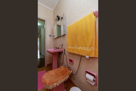 Casa à venda com 144m², 3 quartos e 1 vaga Casa à venda com 144m², 3 quartos e 1 vagaBanheiro