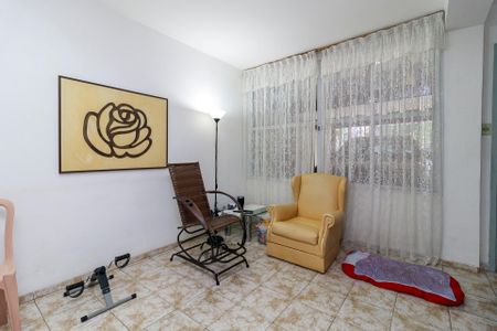 Casa à venda com 144m², 3 quartos e 1 vaga Casa à venda com 144m², 3 quartos e 1 vagaSala