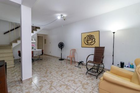 Casa à venda com 144m², 3 quartos e 1 vaga Casa à venda com 144m², 3 quartos e 1 vagaSala