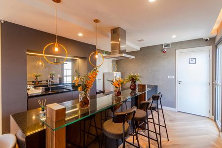 Apartamento à venda com 32m², 1 quarto e 1 vaga Apartamento à venda com 32m², 1 quarto e 1 vagaÁrea comum - Salão de festas